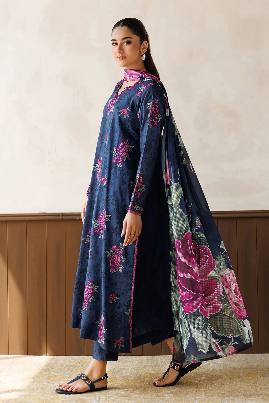 BAROQUE UF-4497