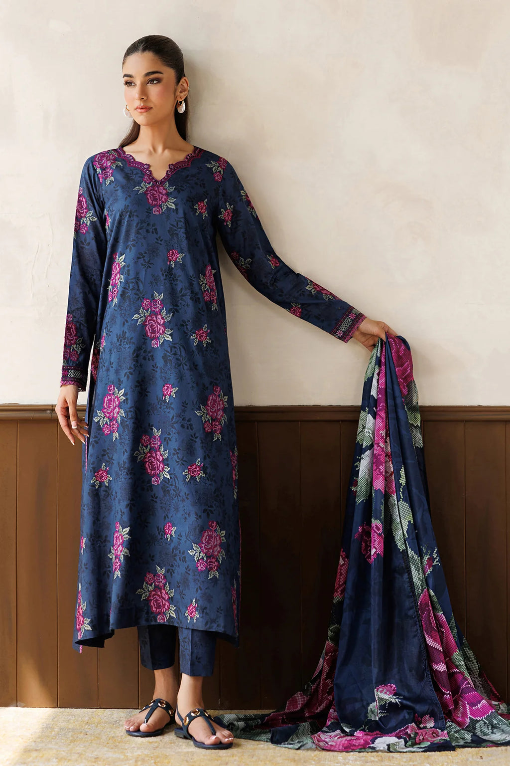 BAROQUE UF-4497