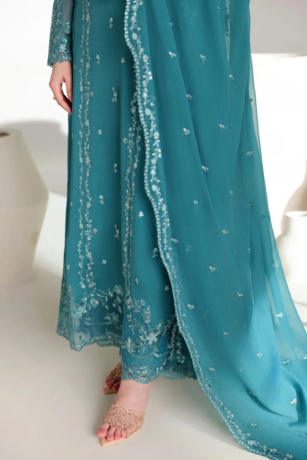 AZURE ENSEMBLES FESTIVE TEAL AFFAIR