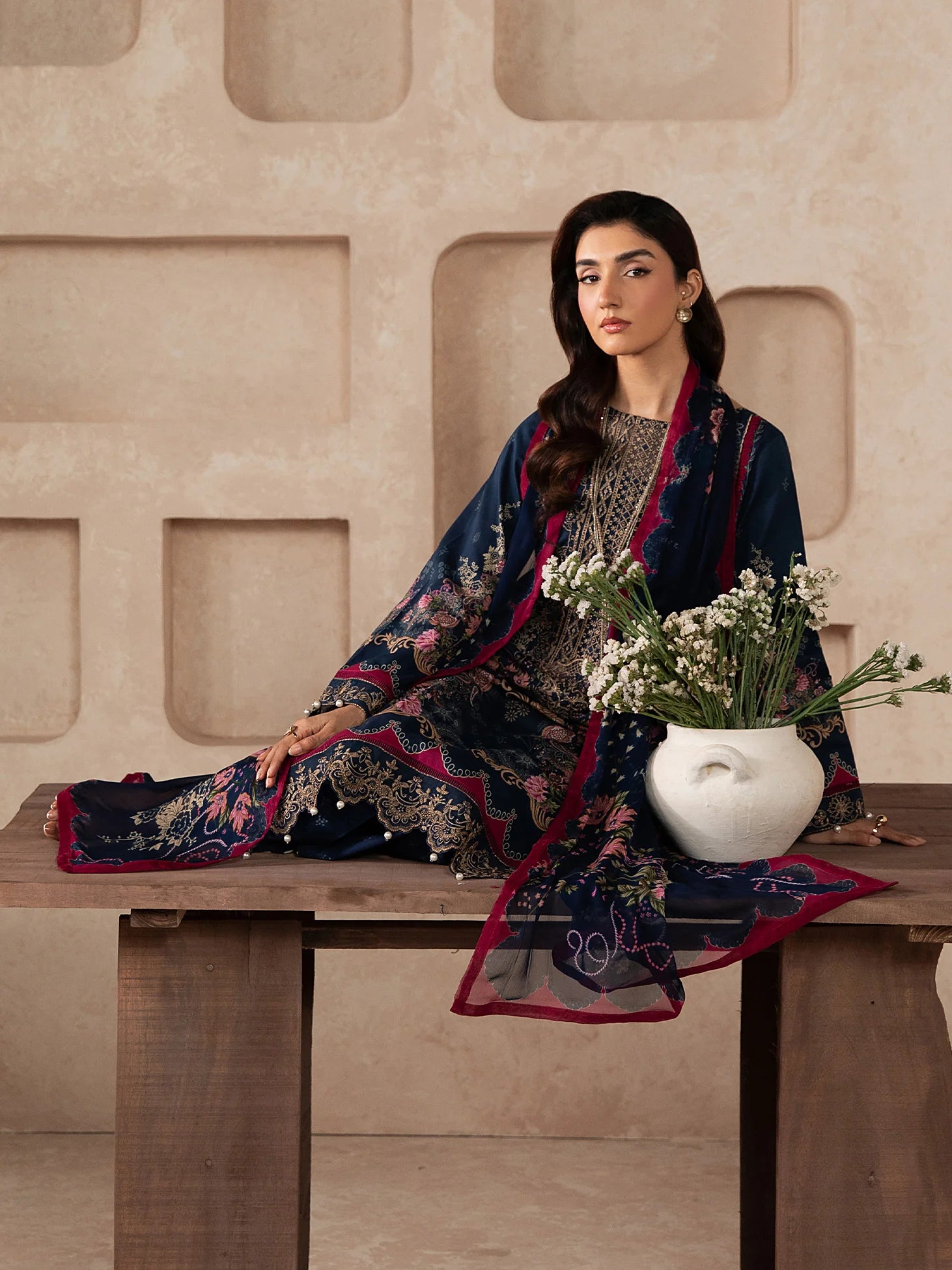 GULAAL SYRA LAWN ALUXE
