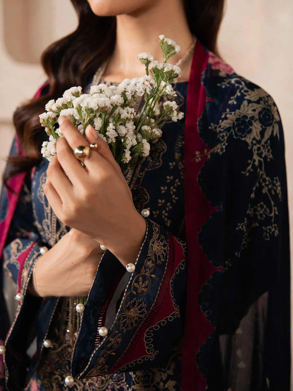 GULAAL SYRA LAWN ALUXE