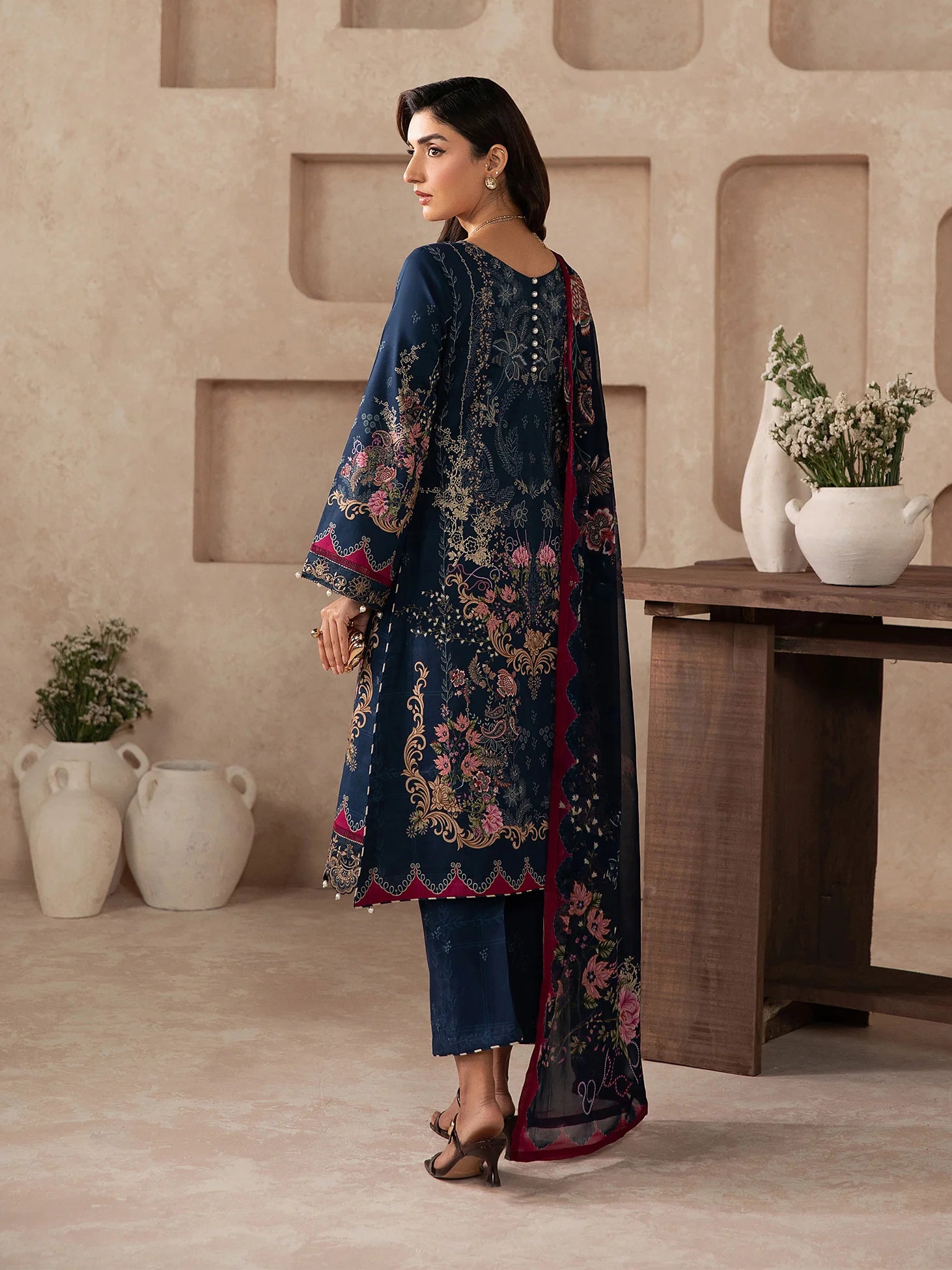 GULAAL SYRA LAWN ALUXE