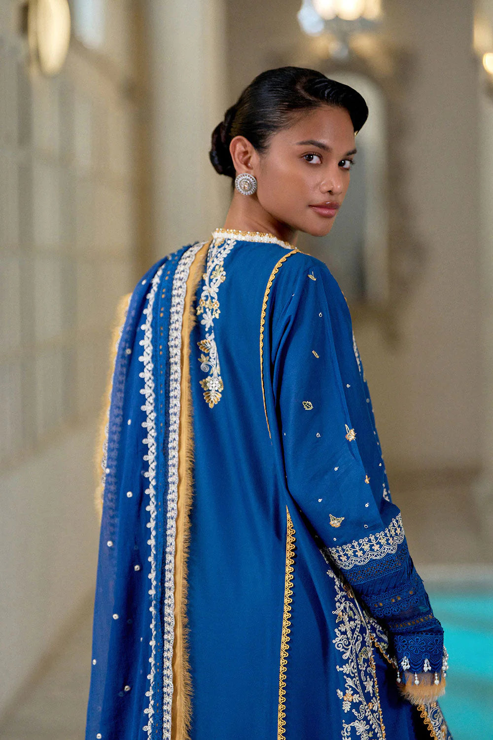 SOBIA NAZIR LUXURY LAWN D-8A