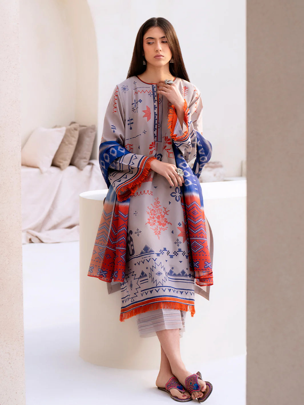 BIN ILAYS AAINA LAWN D-81B
