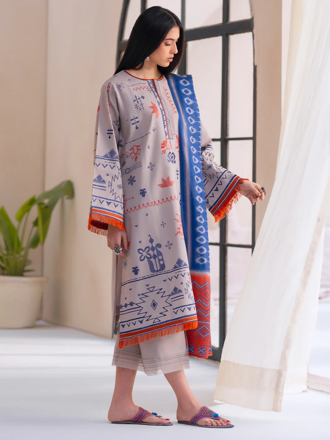 BIN ILAYS AAINA LAWN D-81B