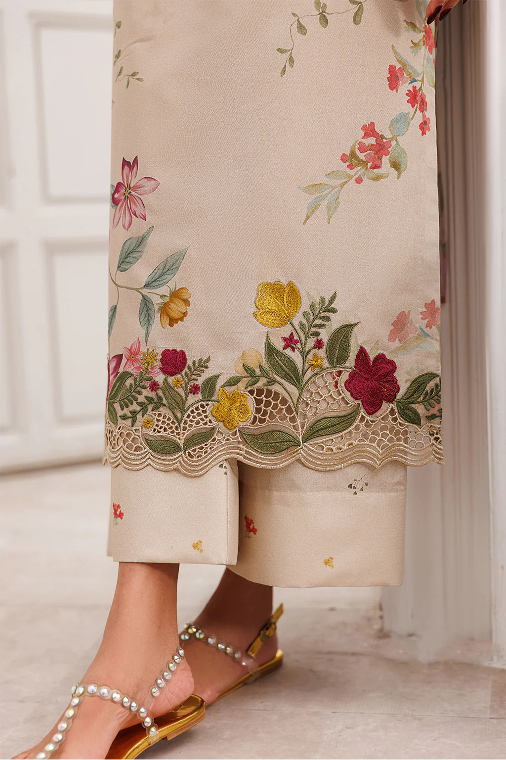 IZNIK QALINE UE-644