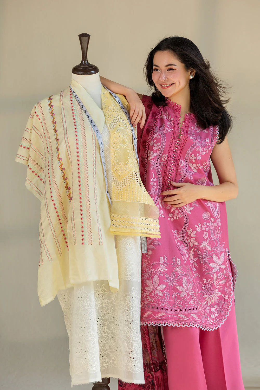 SOBIA NAZIR VITAL UNSTITCHED LAWN VT26-8A