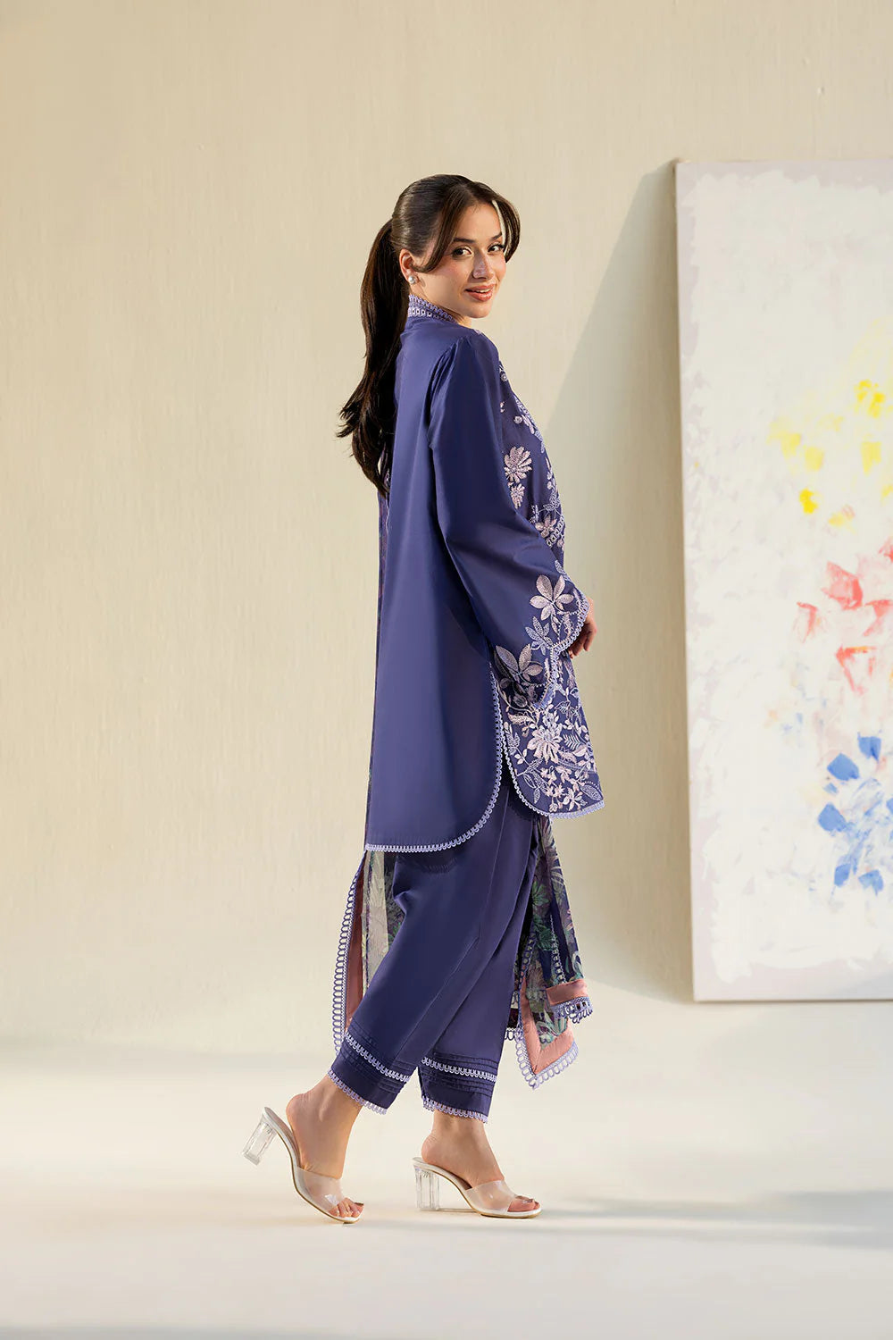SOBIA NAZIR VITAL UNSTITCHED LAWN VT26-8B