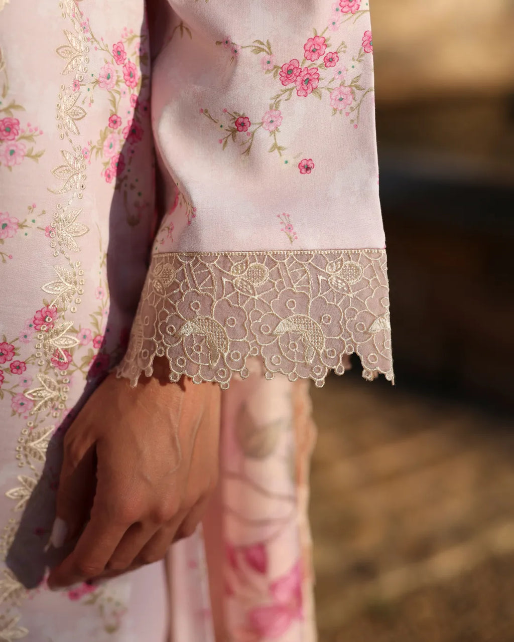 AYLLEEN NAQSH NIGARISH