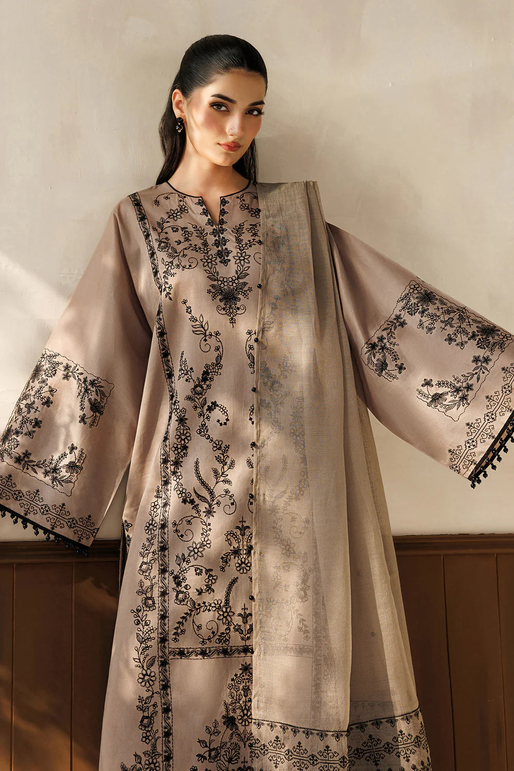 BAROQUE UF-4502
