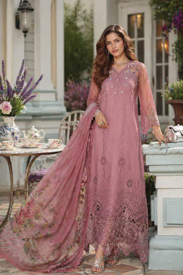 NOOR BY SAADIA ASAD LUXE CHIKANKARI D-08