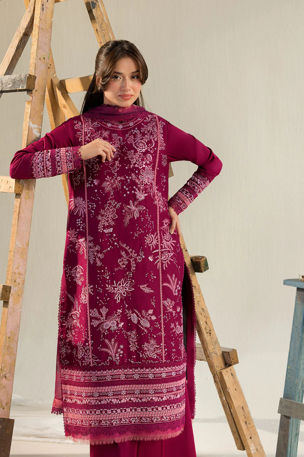 SOBIA NAZIR VITAL UNSTITCHED LAWN VT26-9B