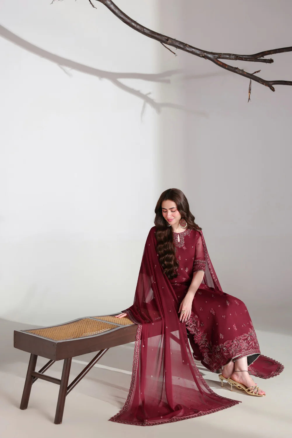 AZURE ENSEMBLES FESTIVE RUBY ROGUE