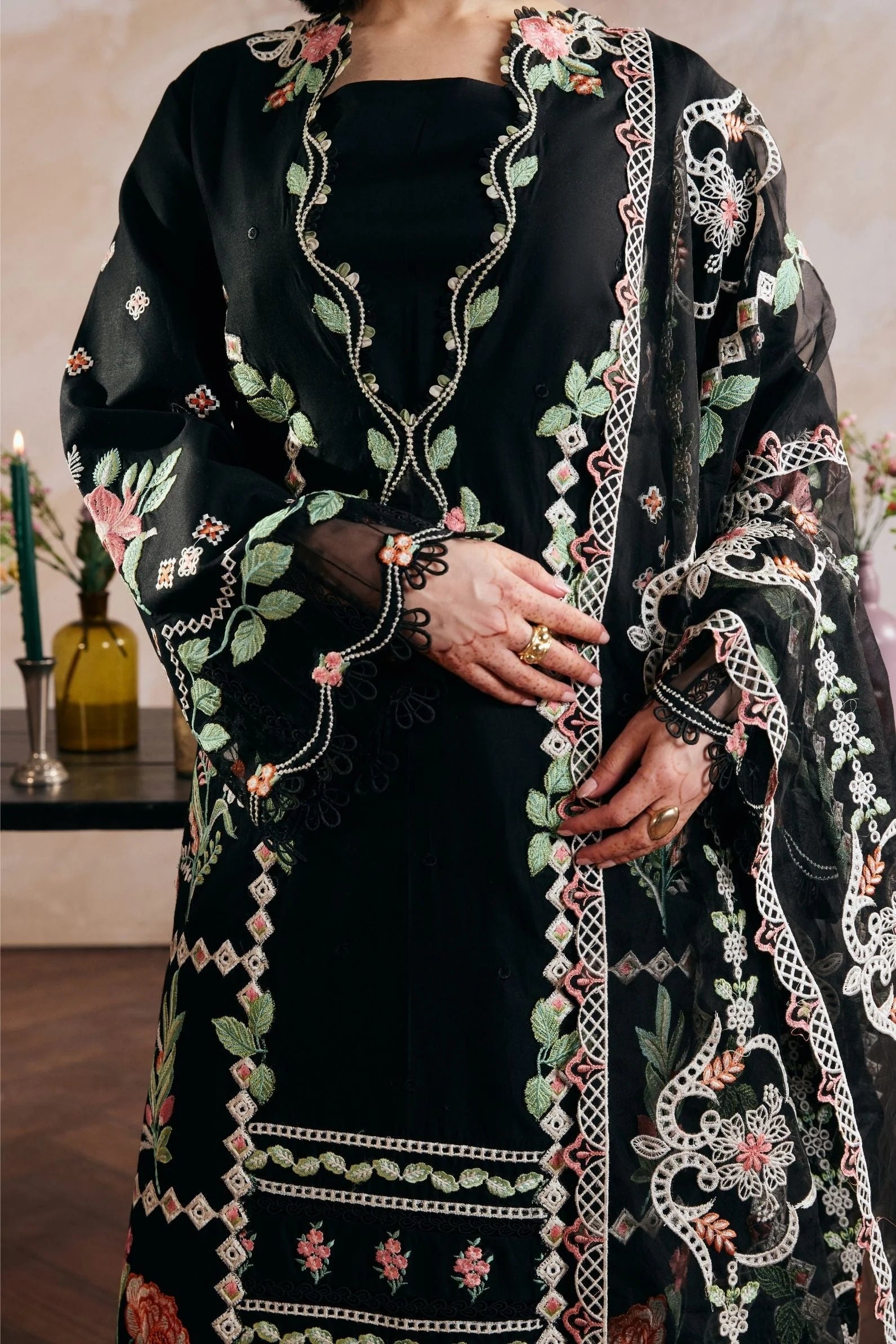 MARYAM HUSSAIN LUXURY LAWN GUL MEENA