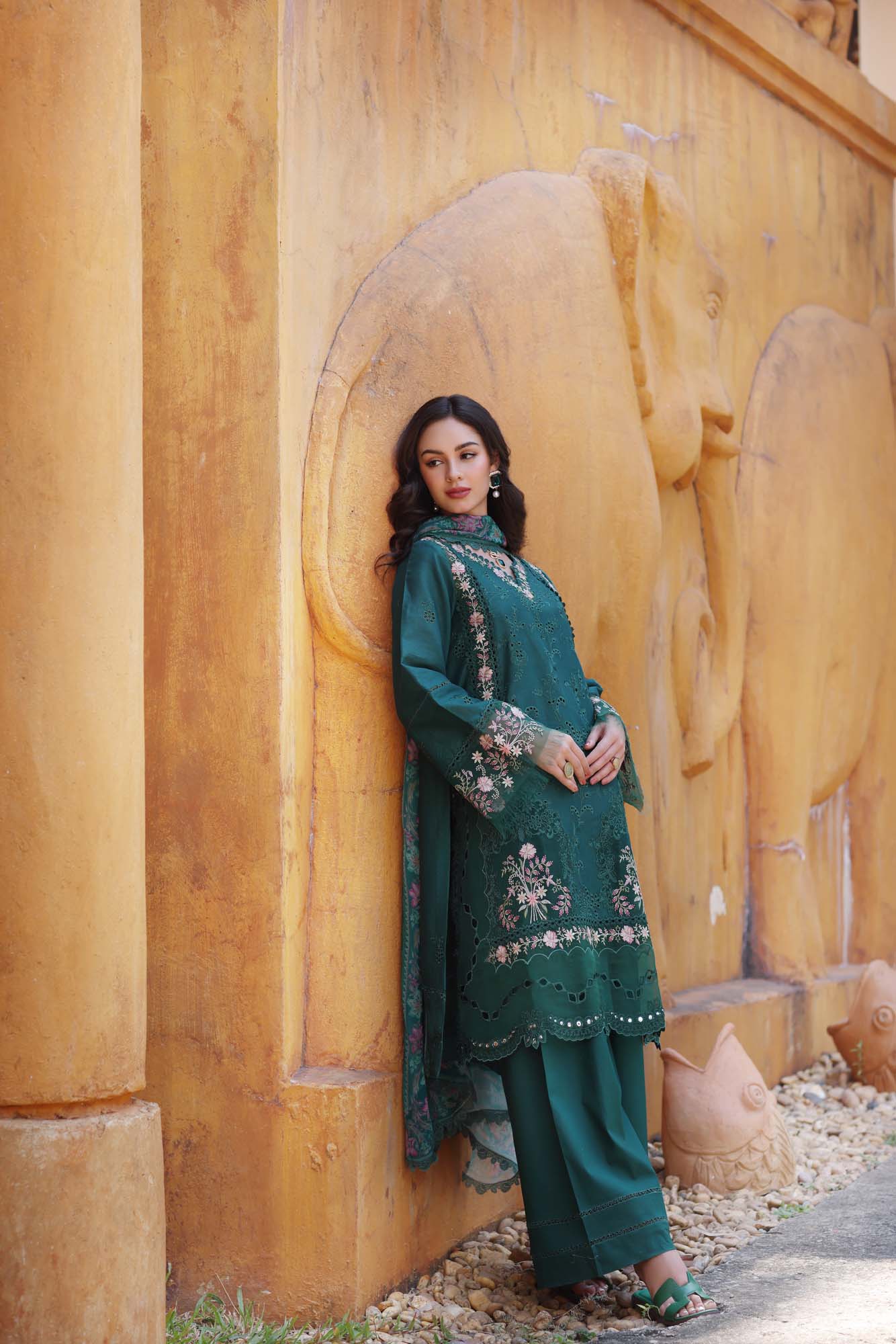 NOOR LUXURY HANDWORK LASERKARI D-10A