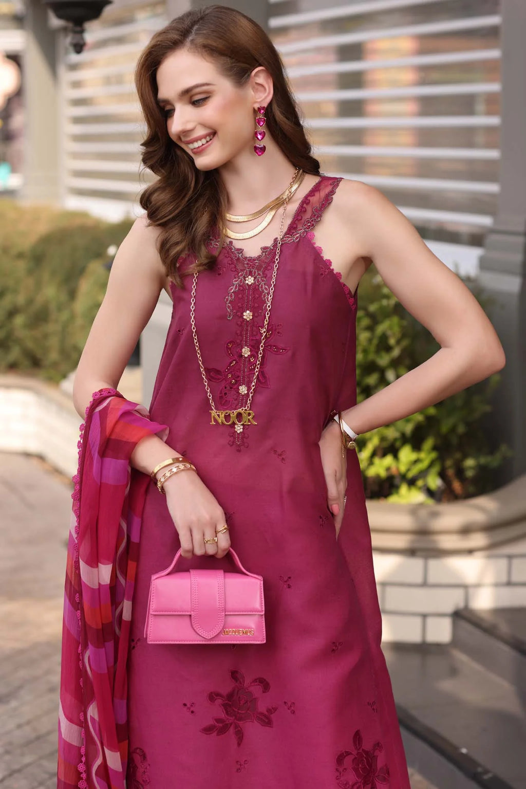 NOOR EID LUXE CHIKANKARI D-09