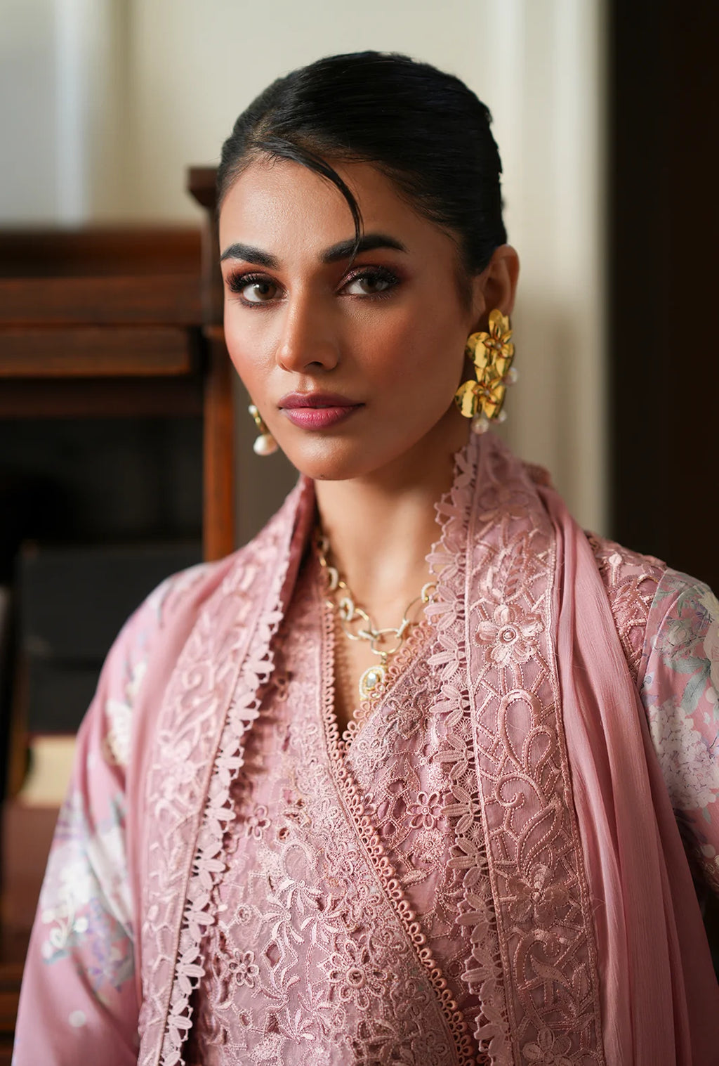 AJR UNSTITCHED RHEA