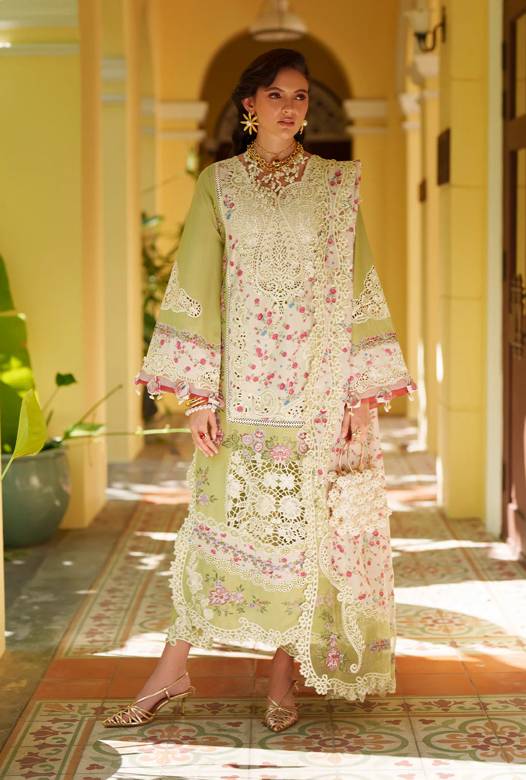 AJR EVARA LUXURY LAWN ALIRA