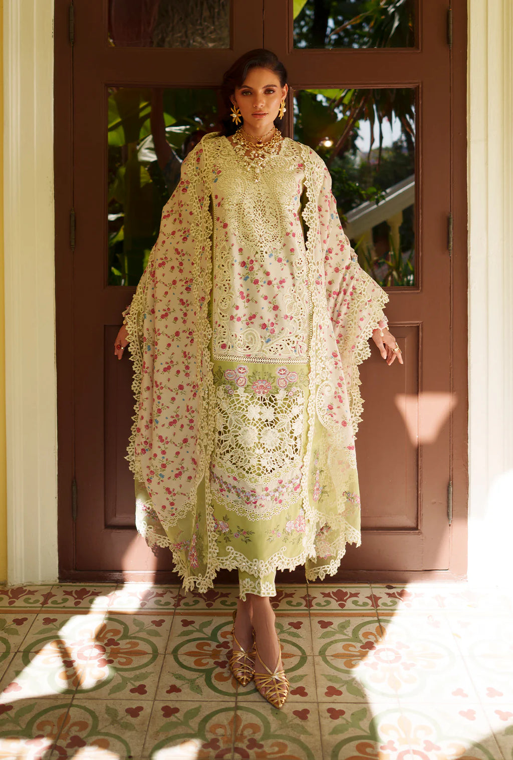 AJR EVARA LUXURY LAWN ALIRA