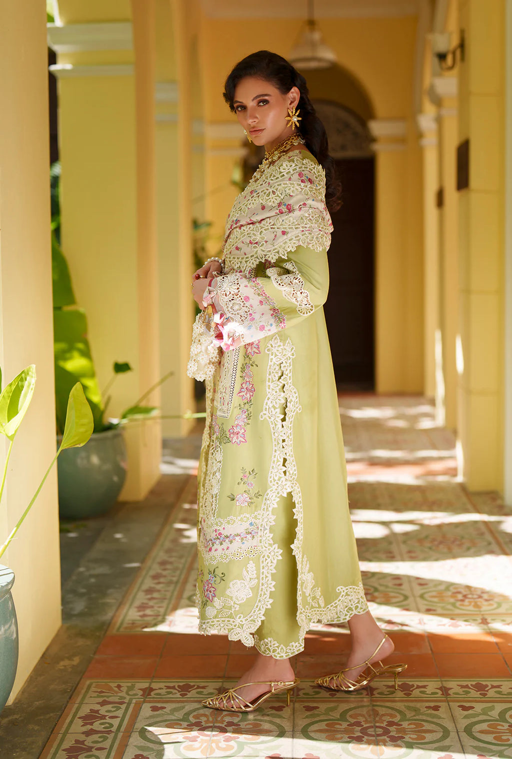 AJR EVARA LUXURY LAWN ALIRA