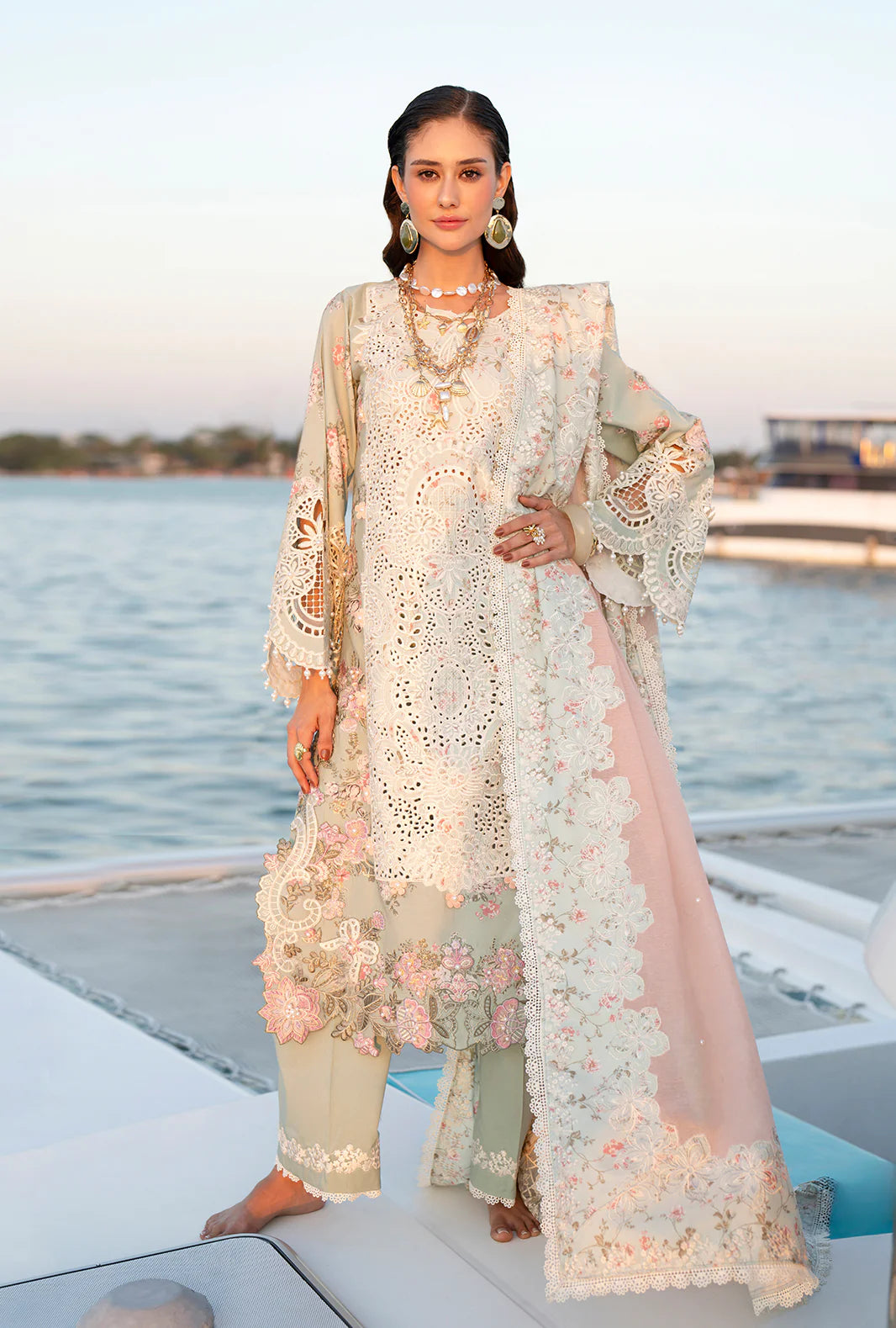 AJR EVARA LUXURY LAWN FYNA