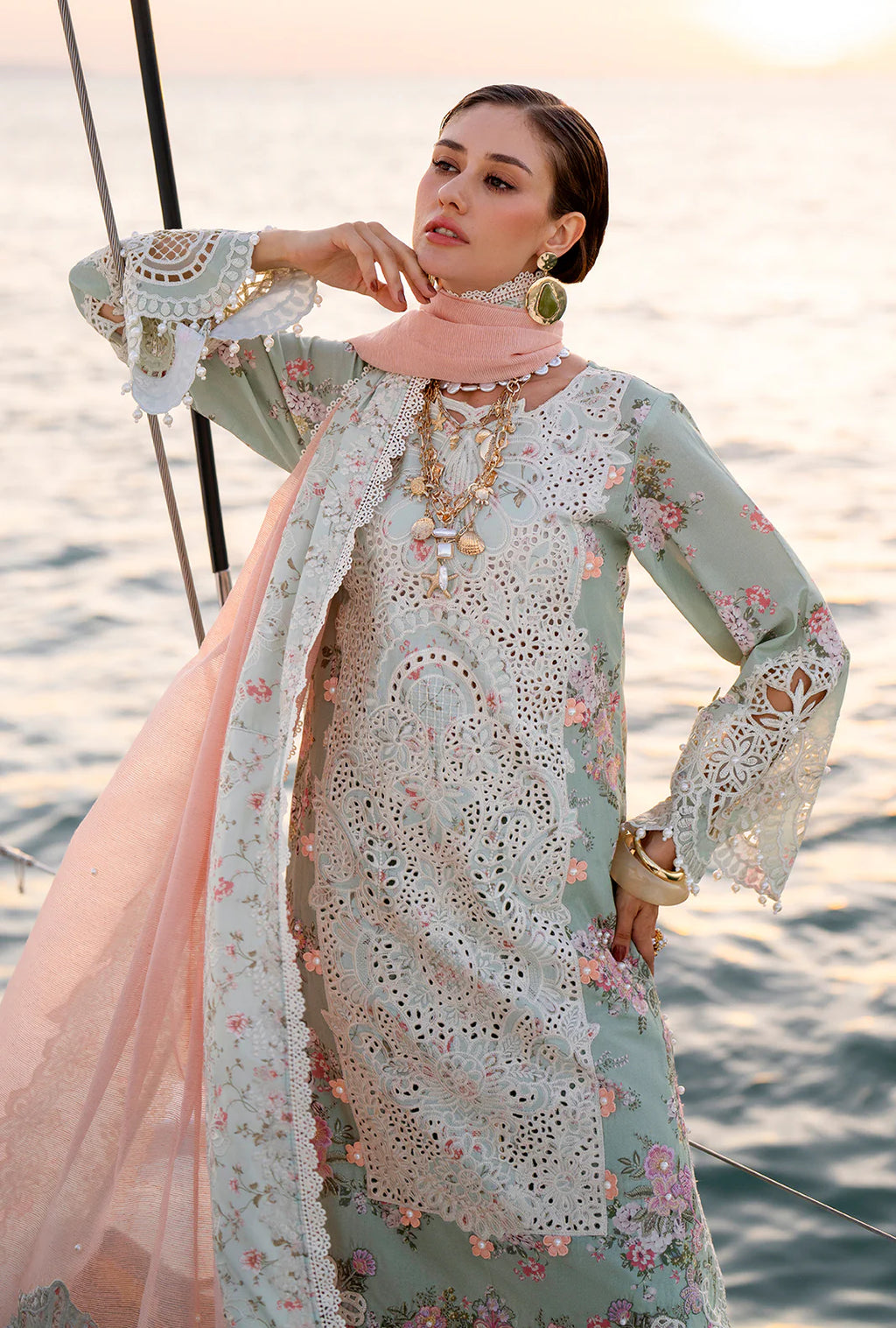 AJR EVARA LUXURY LAWN FYNA