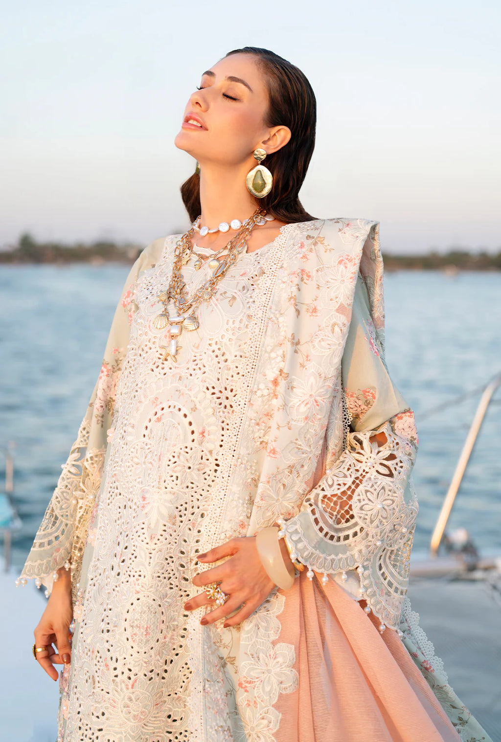 AJR EVARA LUXURY LAWN FYNA