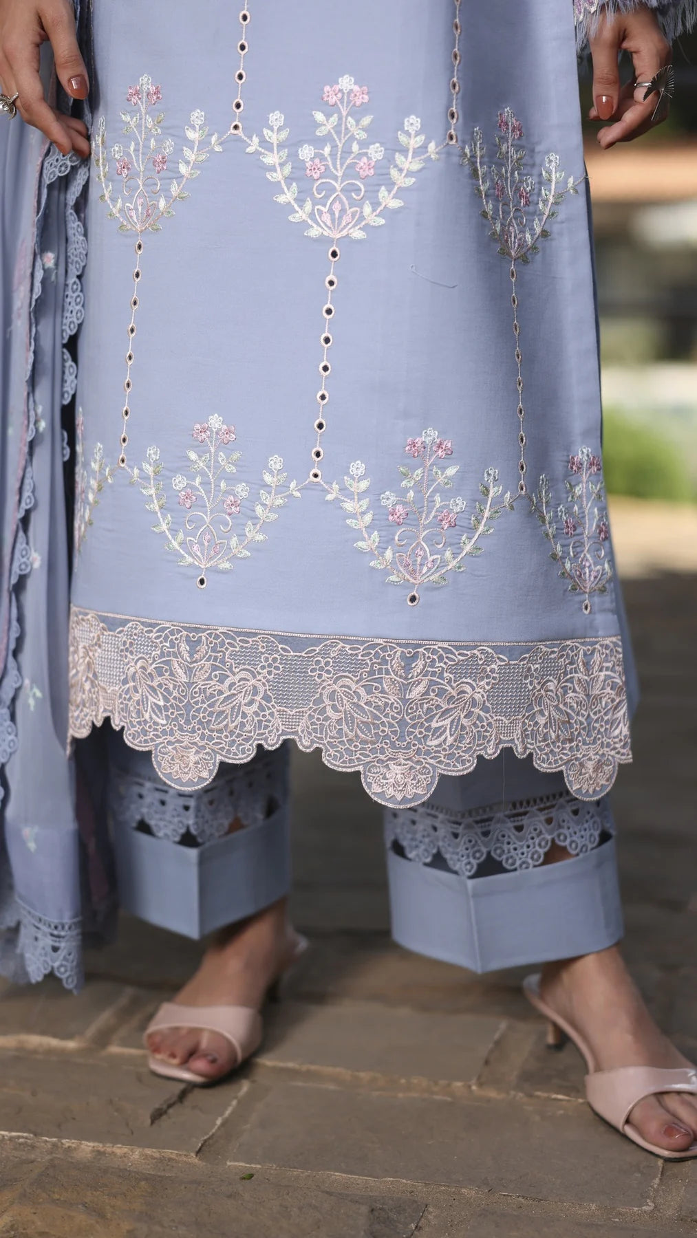 AYLEEN LUXE BLOSSOM SUMMER ARZOO