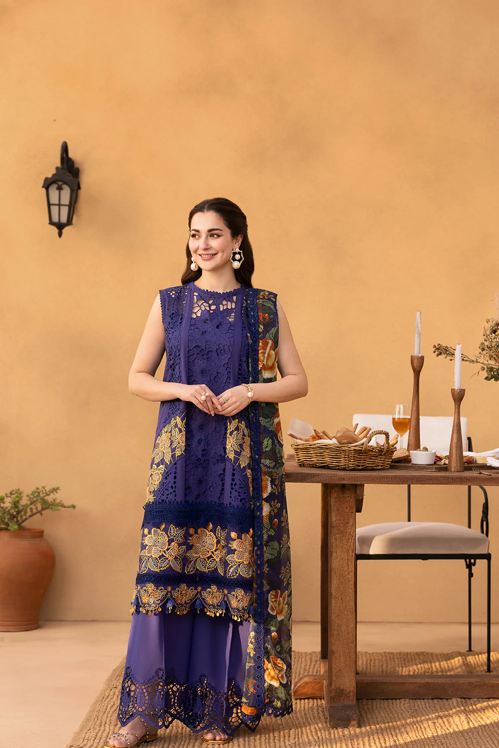 SAIRA RIZWAN SRL25-01