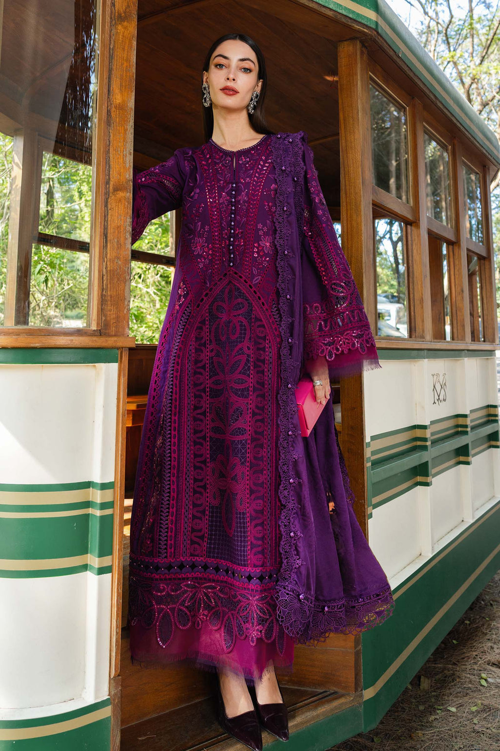 MARIA B LAWN D-14