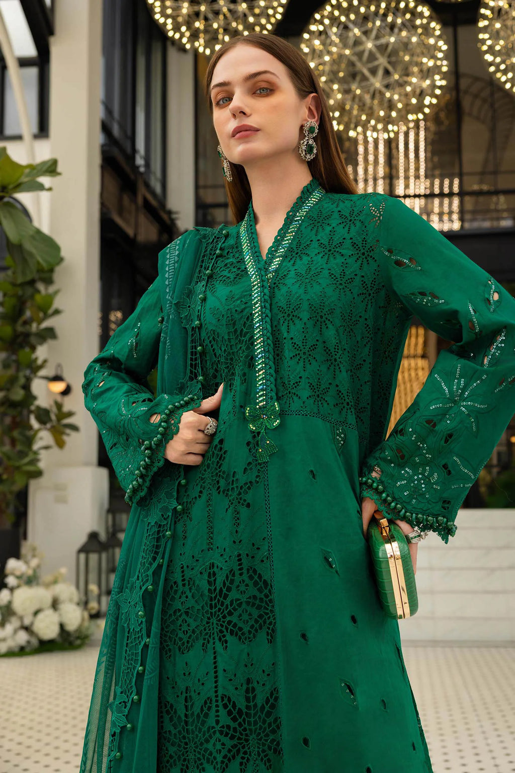 MARIA B LAWN D-04