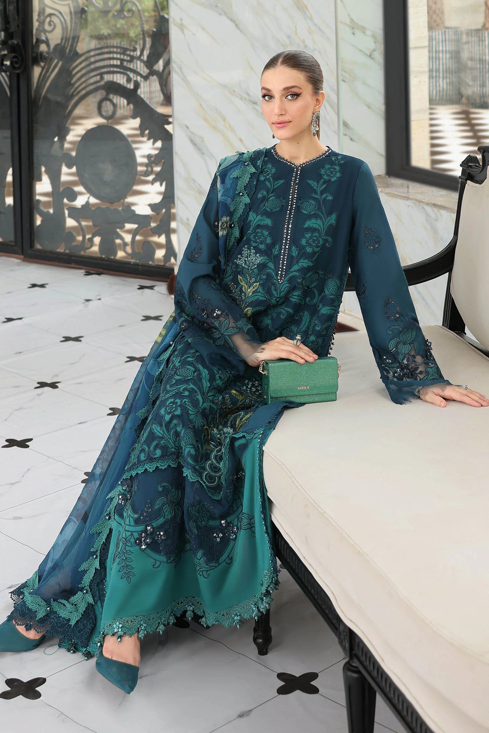 MARIA B LAWN D-06