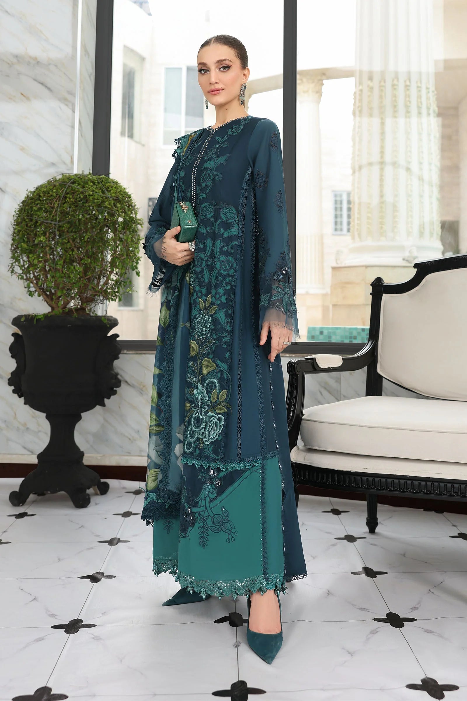 MARIA B LAWN D-06