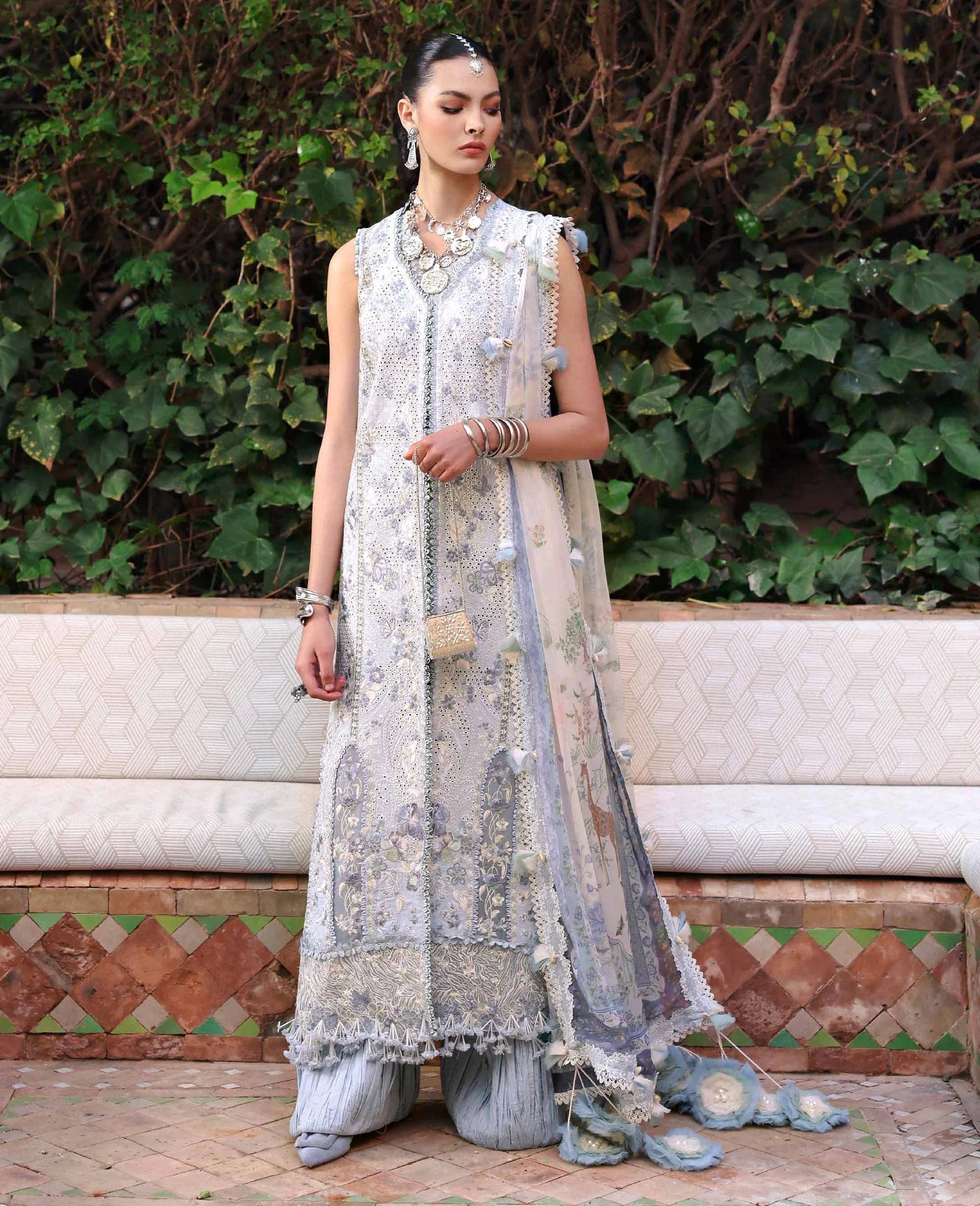 REPUBLIC WOMENS WEAR REINE IRIS D-1A