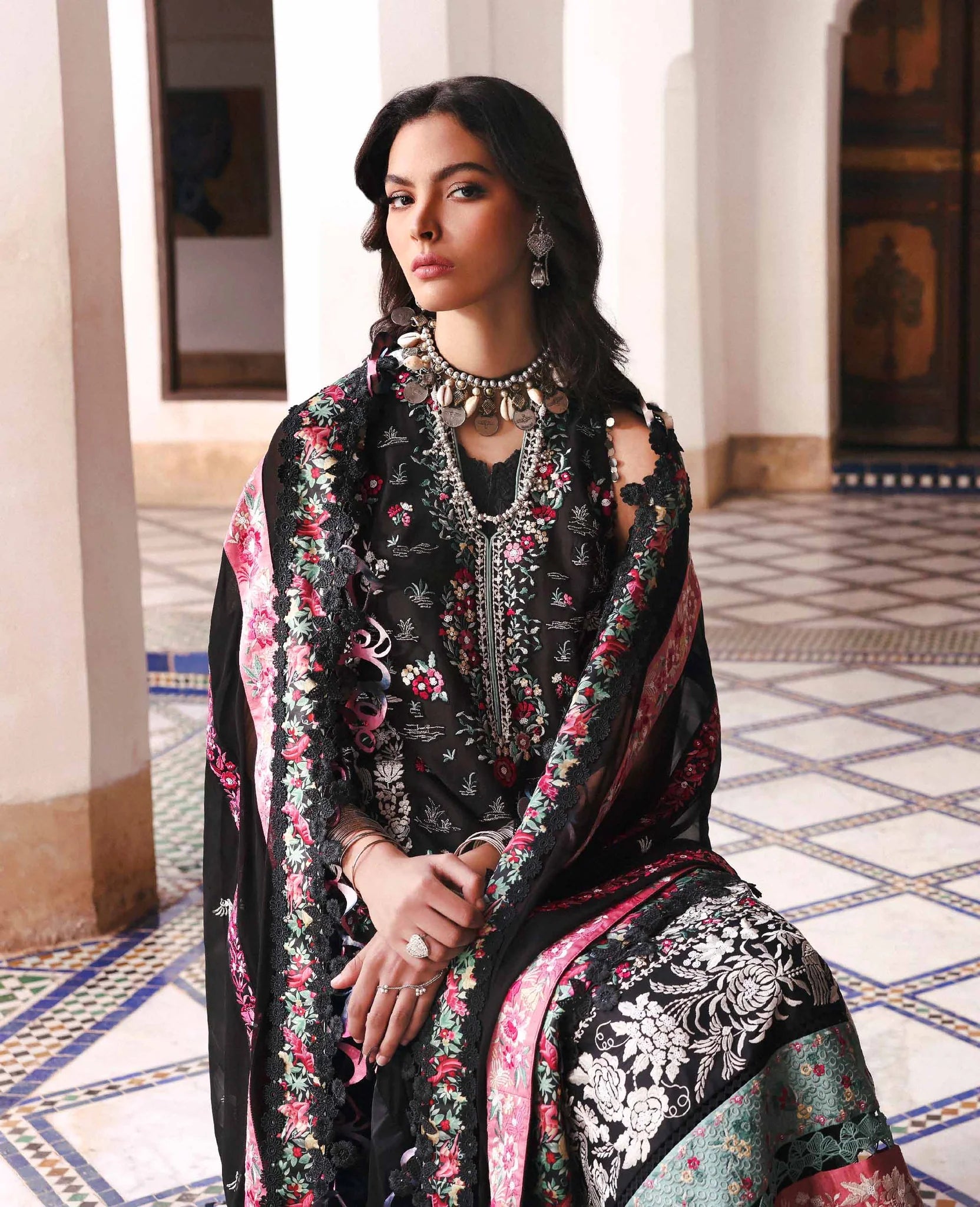 REPUBLIC WOMENS WEAR REINE ELIA D-3B
