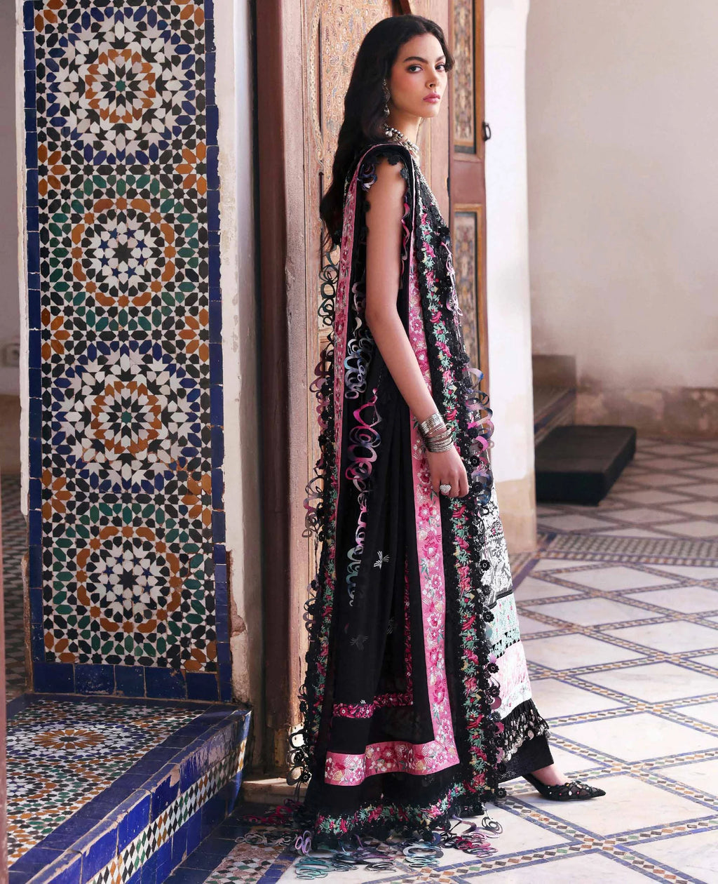 REPUBLIC WOMENS WEAR REINE ELIA D-3B