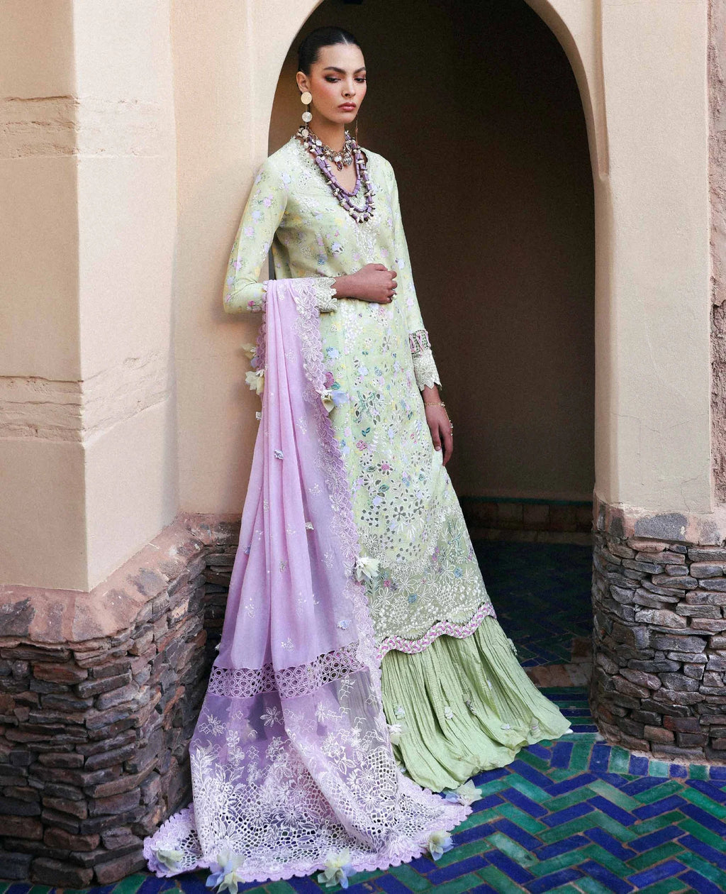REPUBLIC WOMENS WEAR REINE PERLA D-5A