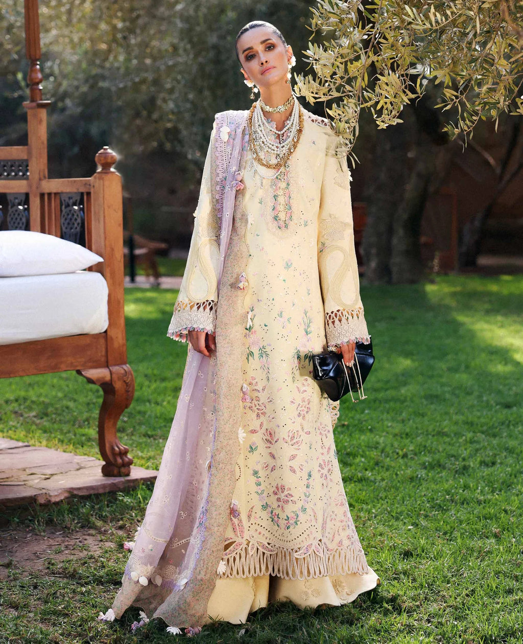REPUBLIC WOMENS WEAR REINE LUMI D-7B