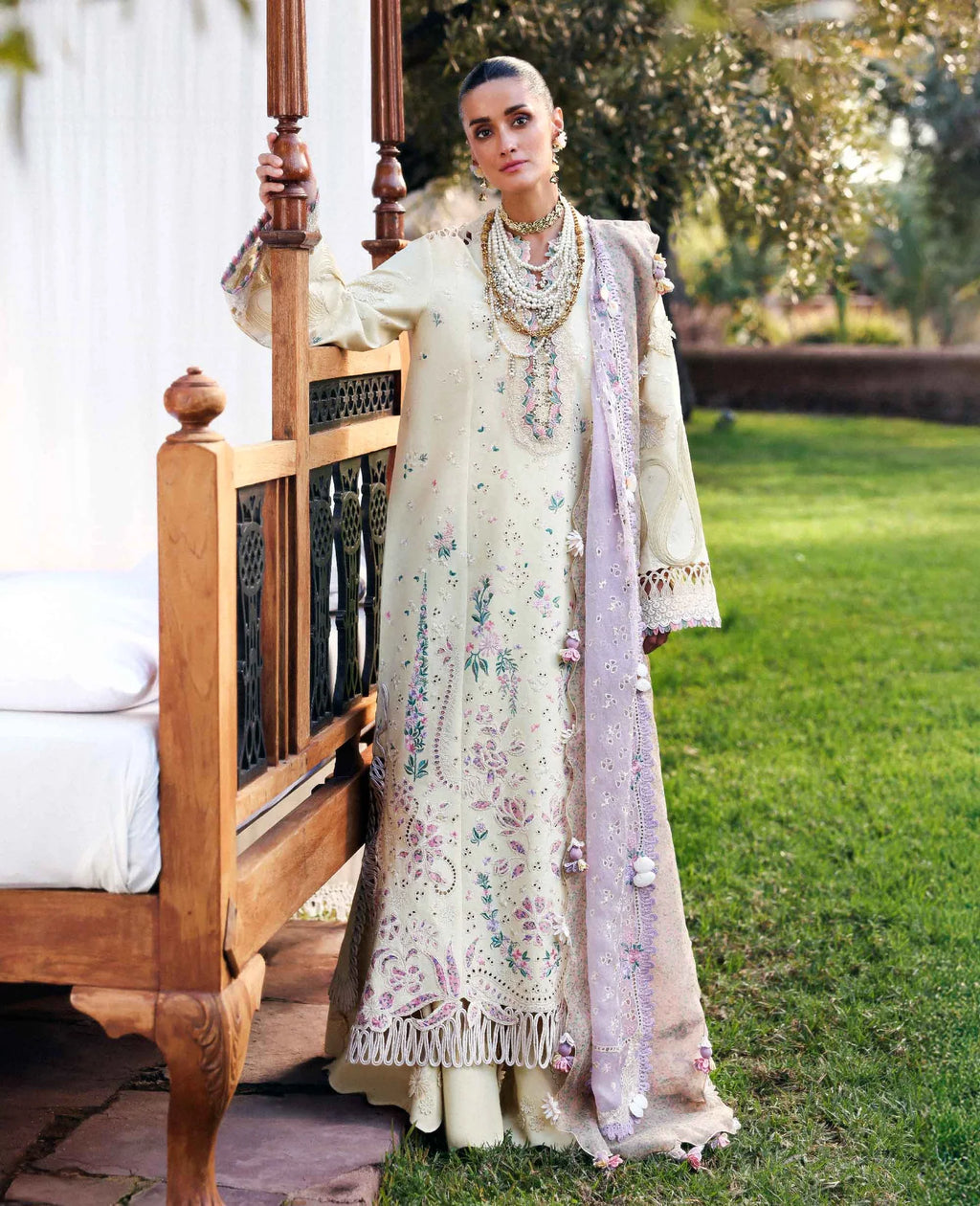 REPUBLIC WOMENS WEAR REINE LUMI D-7B