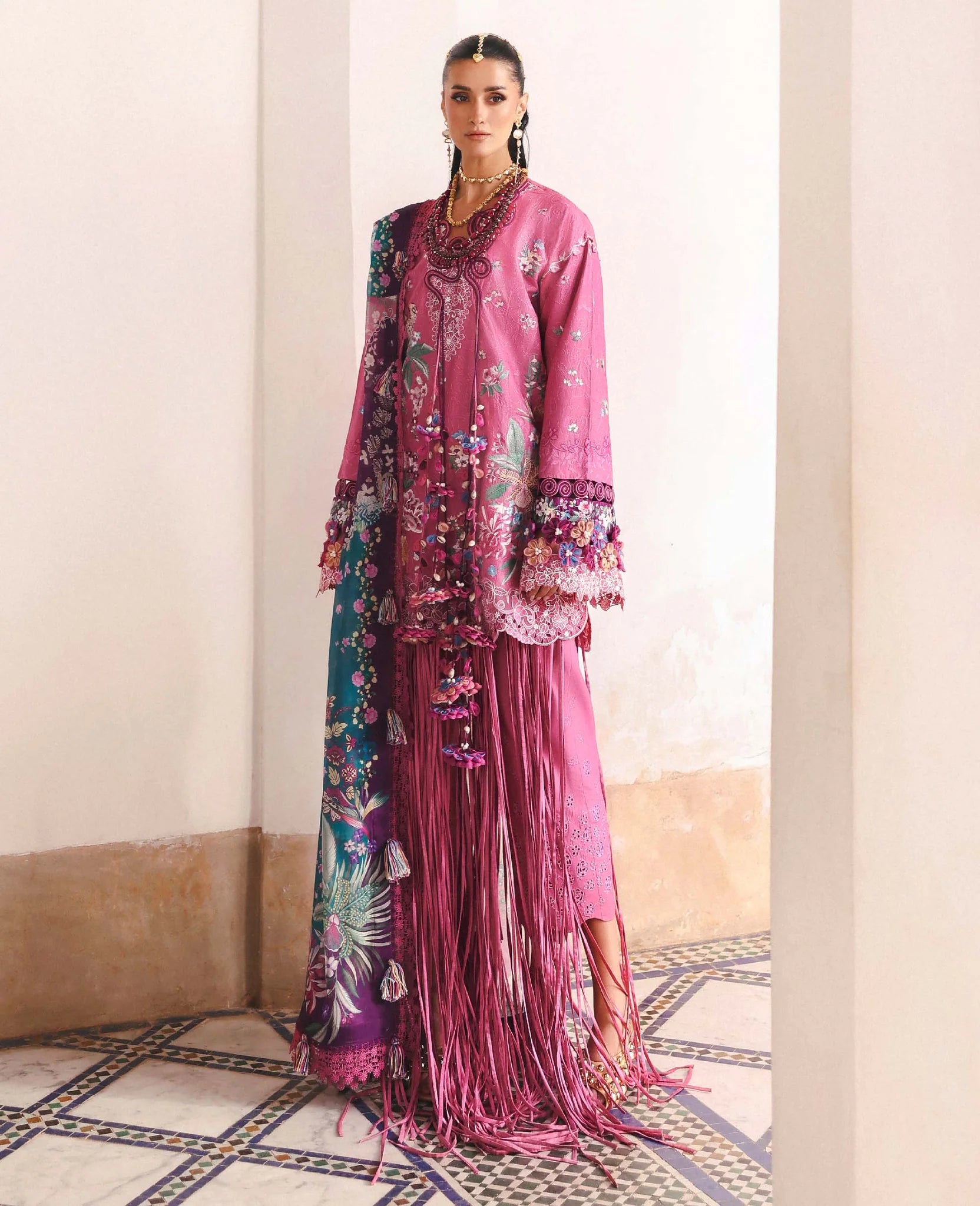 REPUBLIC WOMENS WEAR REINE ARIA D-8A