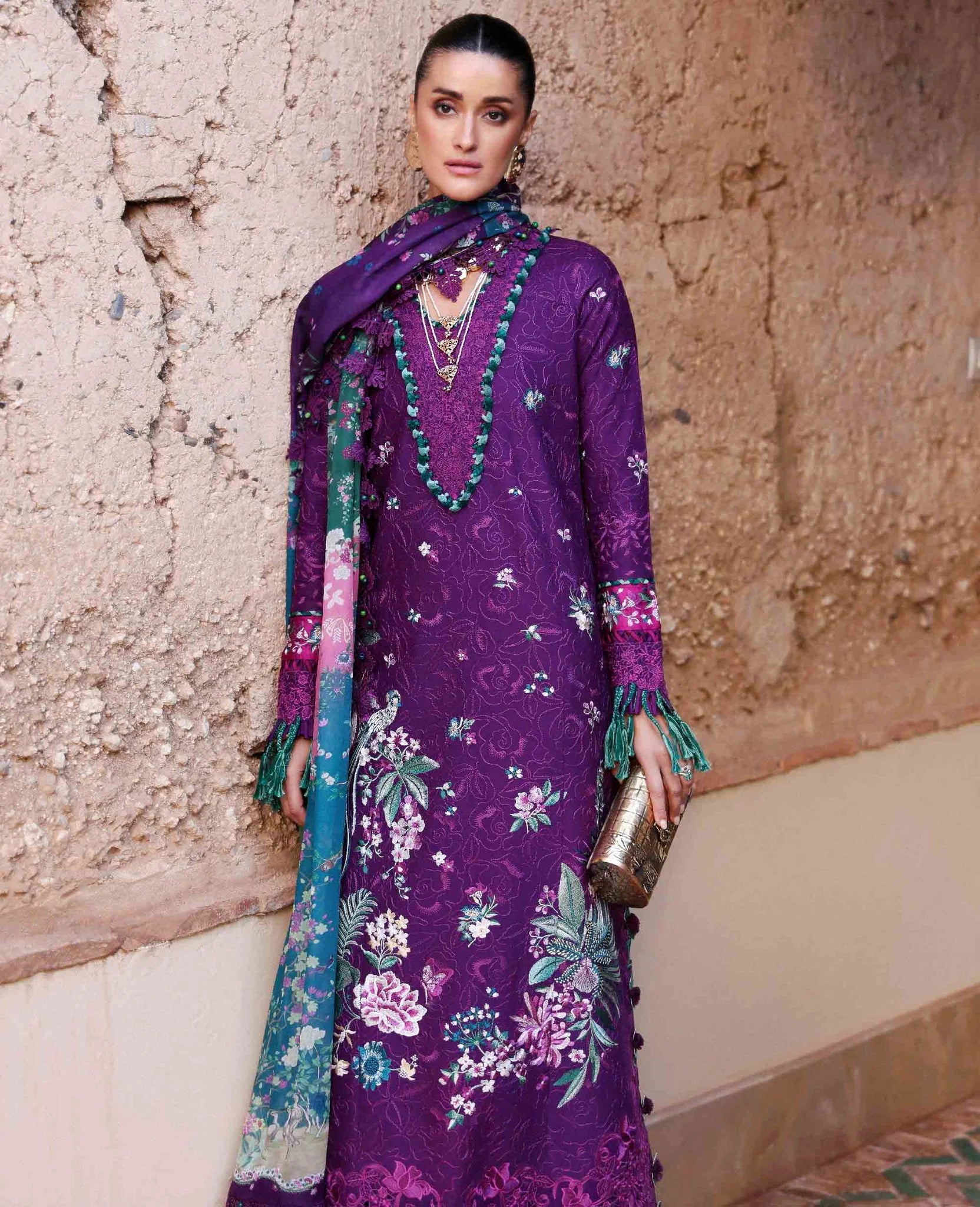 REPUBLIC WOMENS WEAR REINE NIA D-8B