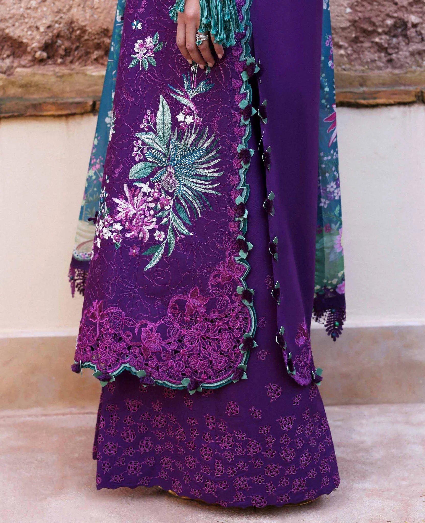 REPUBLIC WOMENS WEAR REINE NIA D-8B