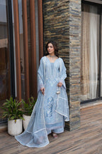 AYLIN LUXURY LAWN BLUEBELL GRACE
