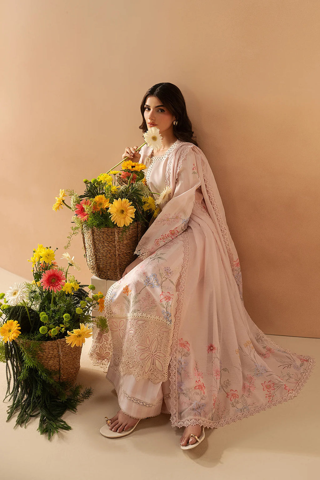 AFROZEH HAZE SUMMER HAZELEN BLUSH