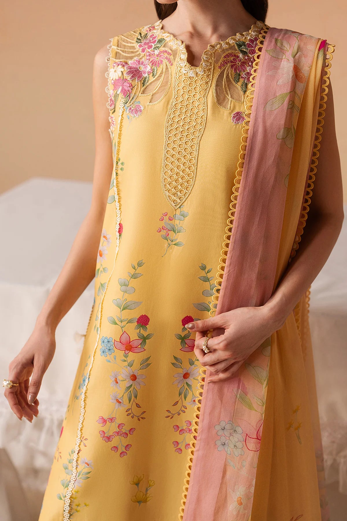 AFROZEH HAZE SUMMER EVANIA YELLOW