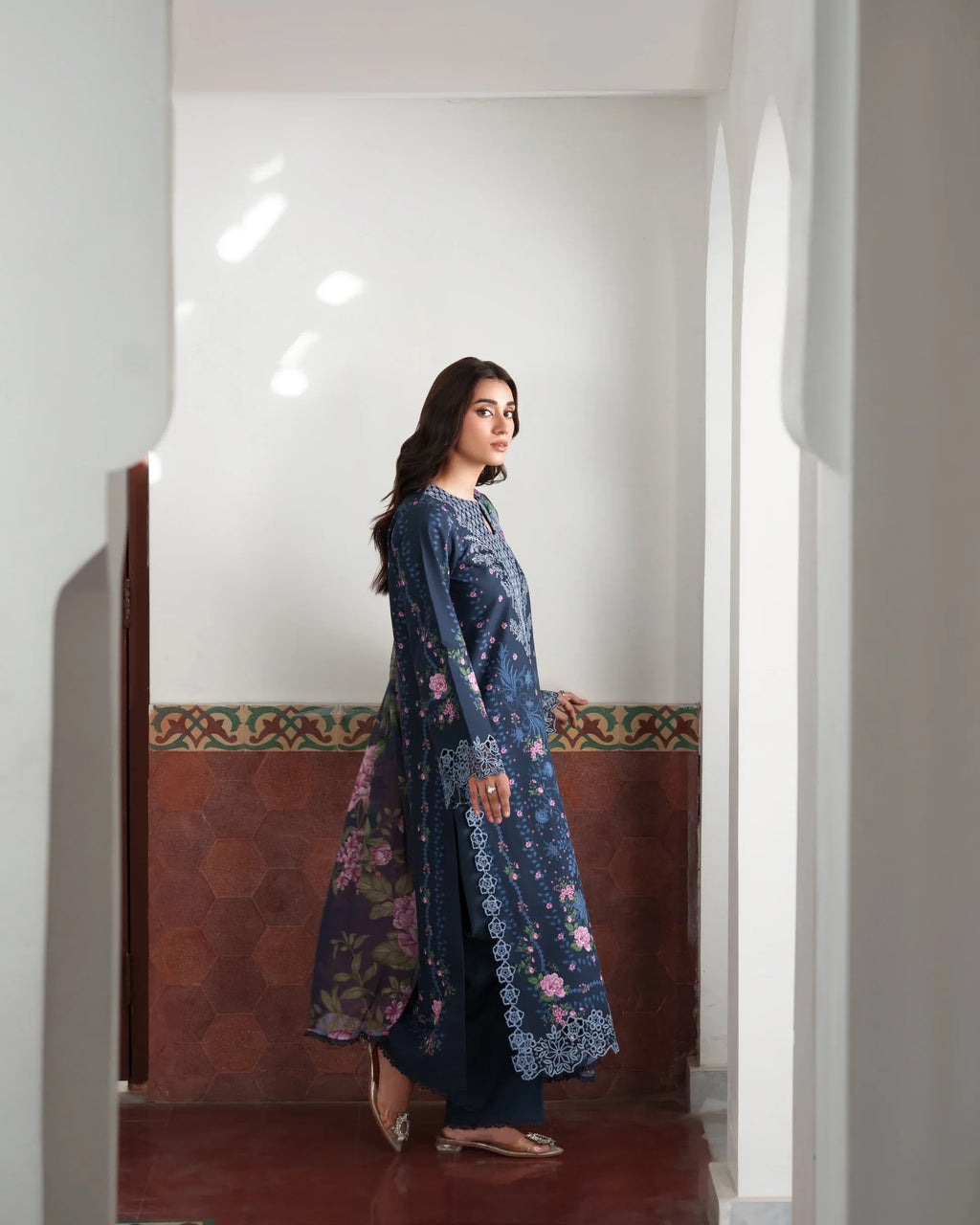 NEESHAY SUMMER LINES NOIRELLE