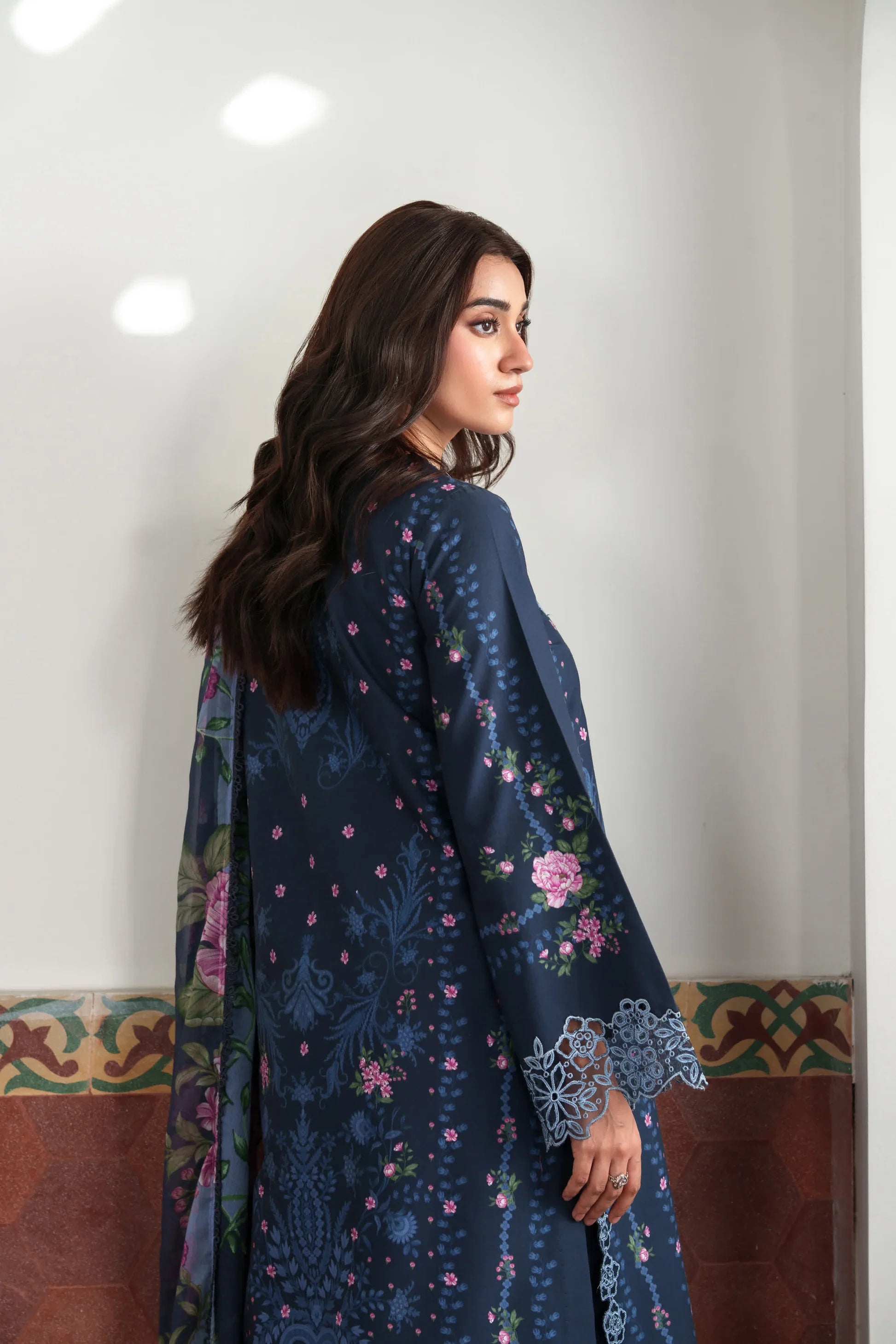 NEESHAY SUMMER LINES NOIRELLE
