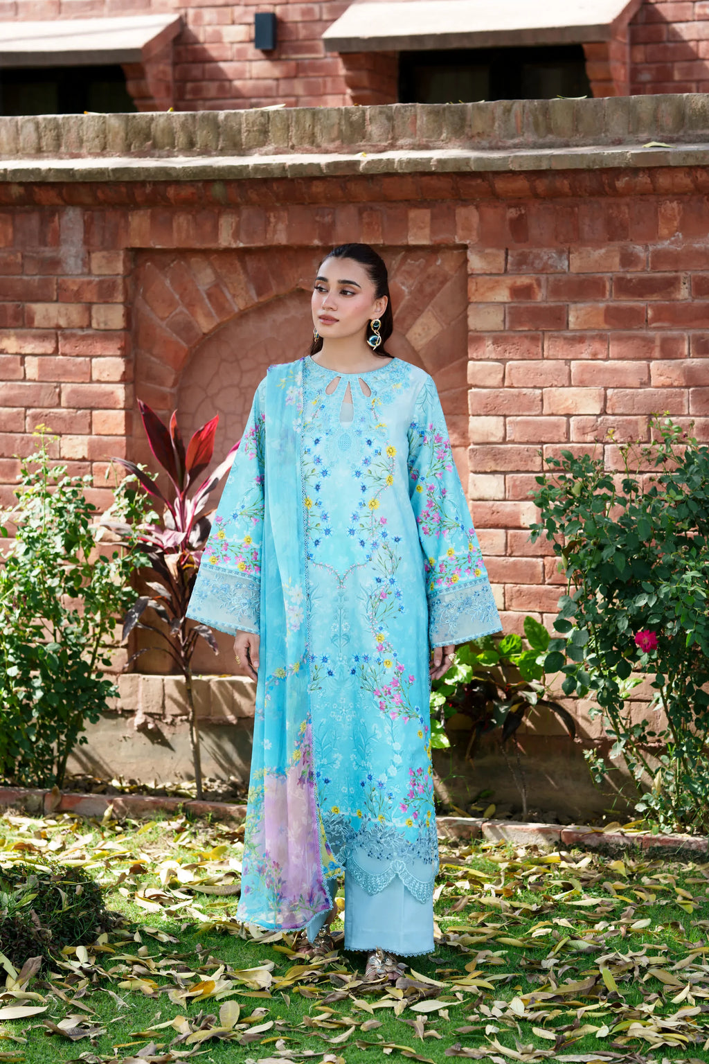 NEESHAY SUMMER LINES CELESTIA