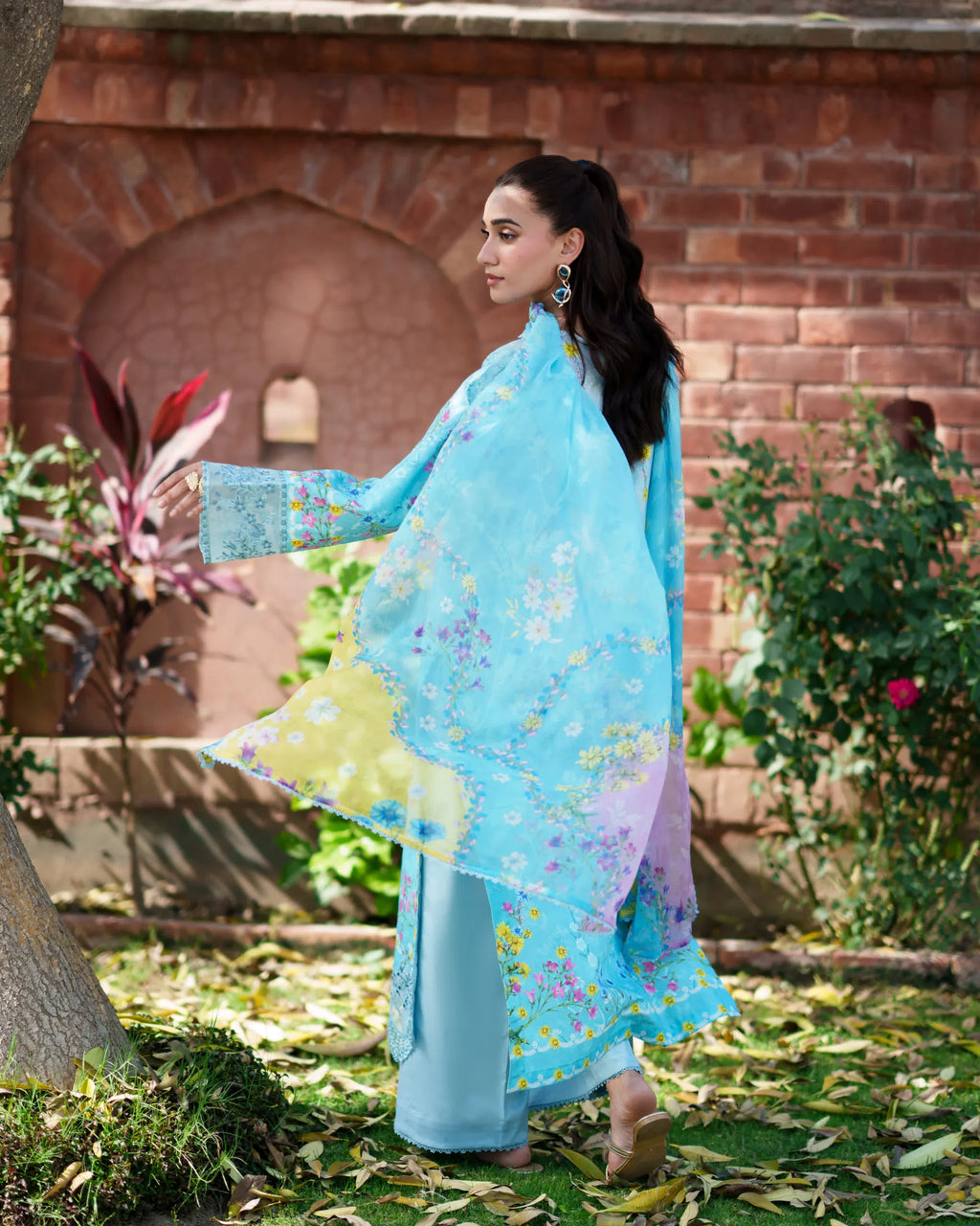 NEESHAY SUMMER LINES CELESTIA