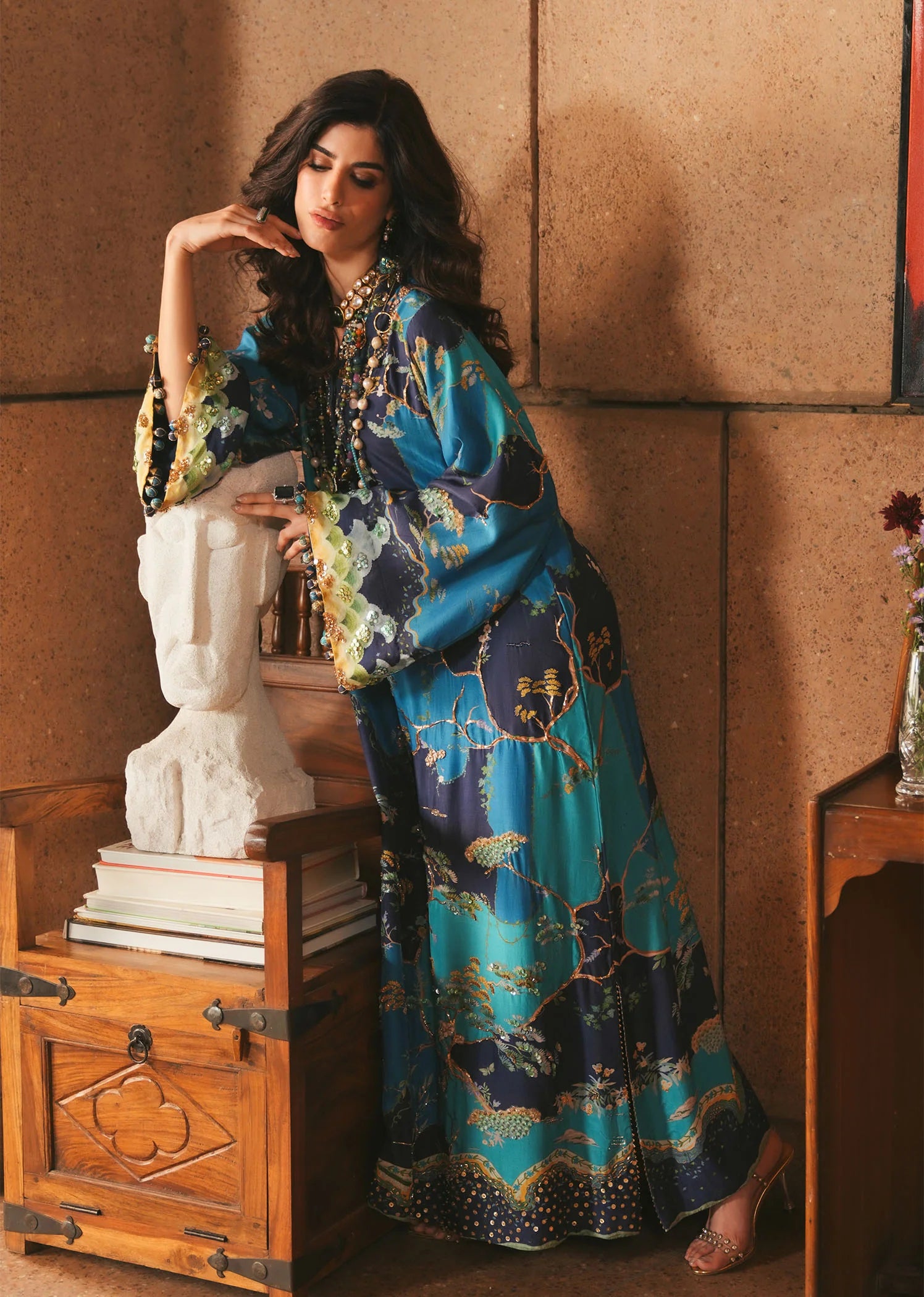 CRIMSON LAILA MIDNIGHT 1PC
